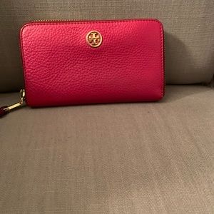 Tory Burch wallet